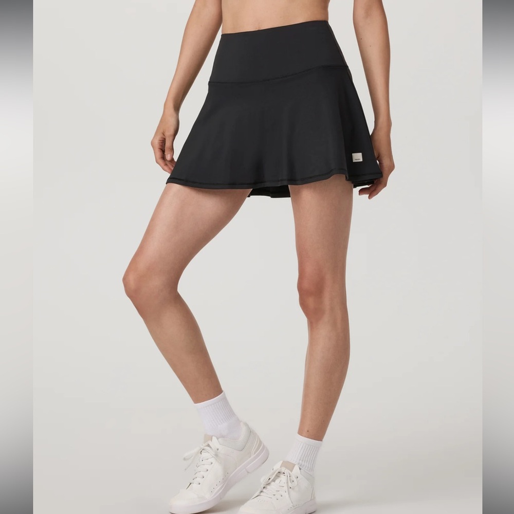 NWT Vuori Baseline Skirt, Black, Small